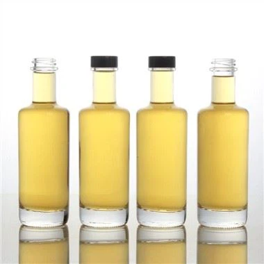 Botella de vidrio de licor